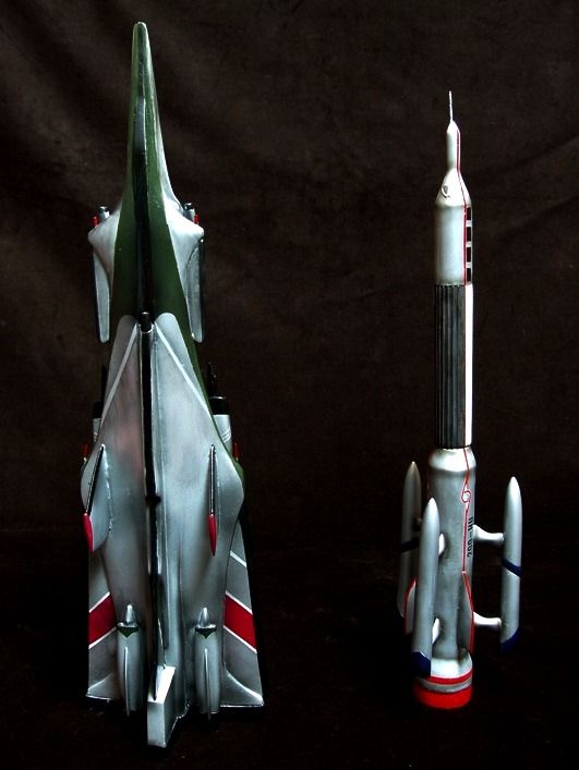 ウルトラホーク2号 C.V.F MODEL 1/144スケール ソフビキット