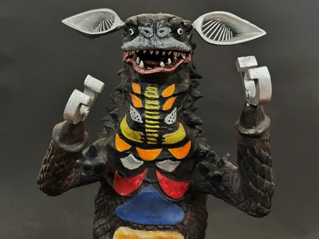 怪獣ビフォー&アフター 第1回 『ベムラー⇒ギャンゴ』 : フクロムシ