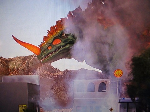 DZaAF7DUMAA1Ut_ (800x599)