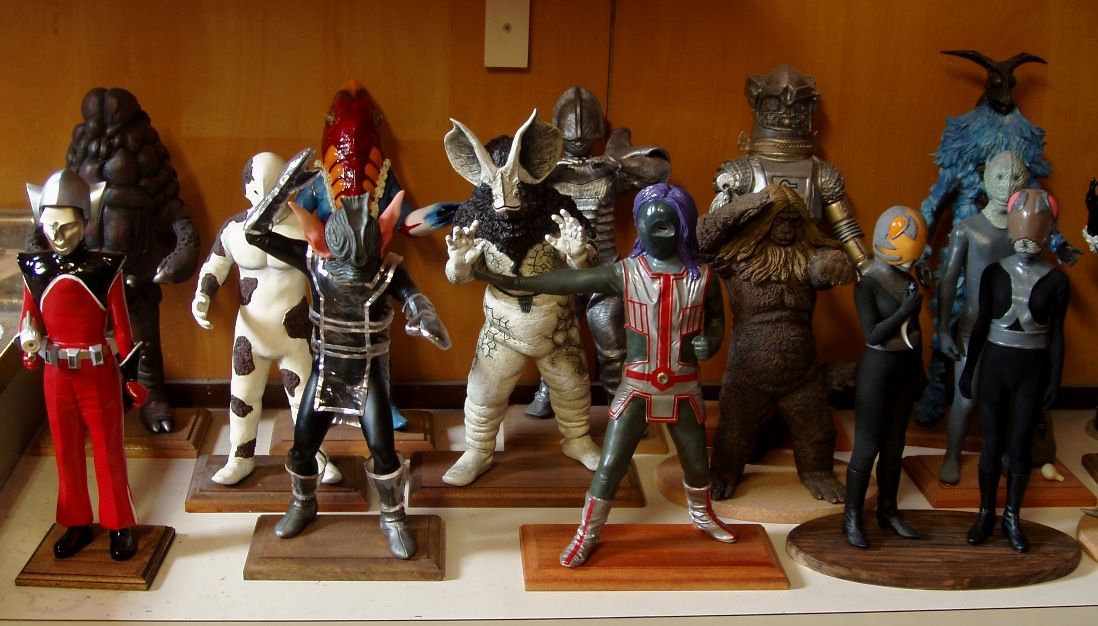 第48,49話「史上最大の侵略」幽霊怪人 ゴース星人 : フクロムシ怪獣