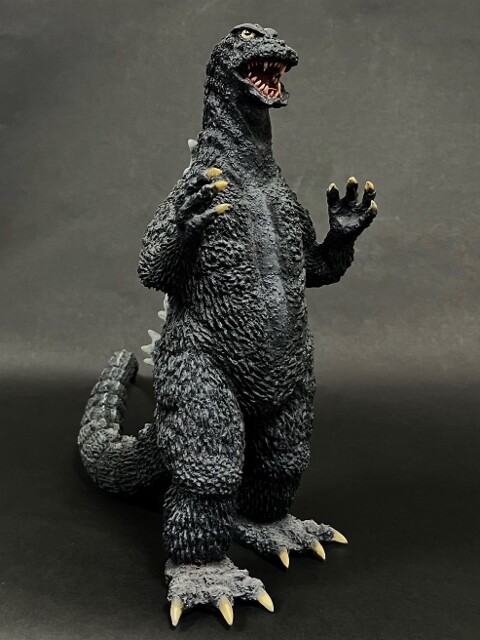 安楽安作　ジラース ムービーモンスターシリーズ」と「ウルトラ怪獣アドバンス」が初