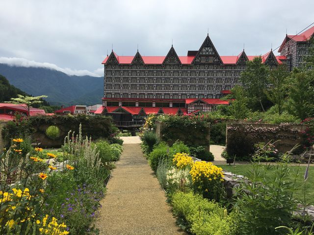 7 6 白馬コルチナイングリッシュガーデン 白馬五竜植物園へ ハミングツアーの花旅ブログ