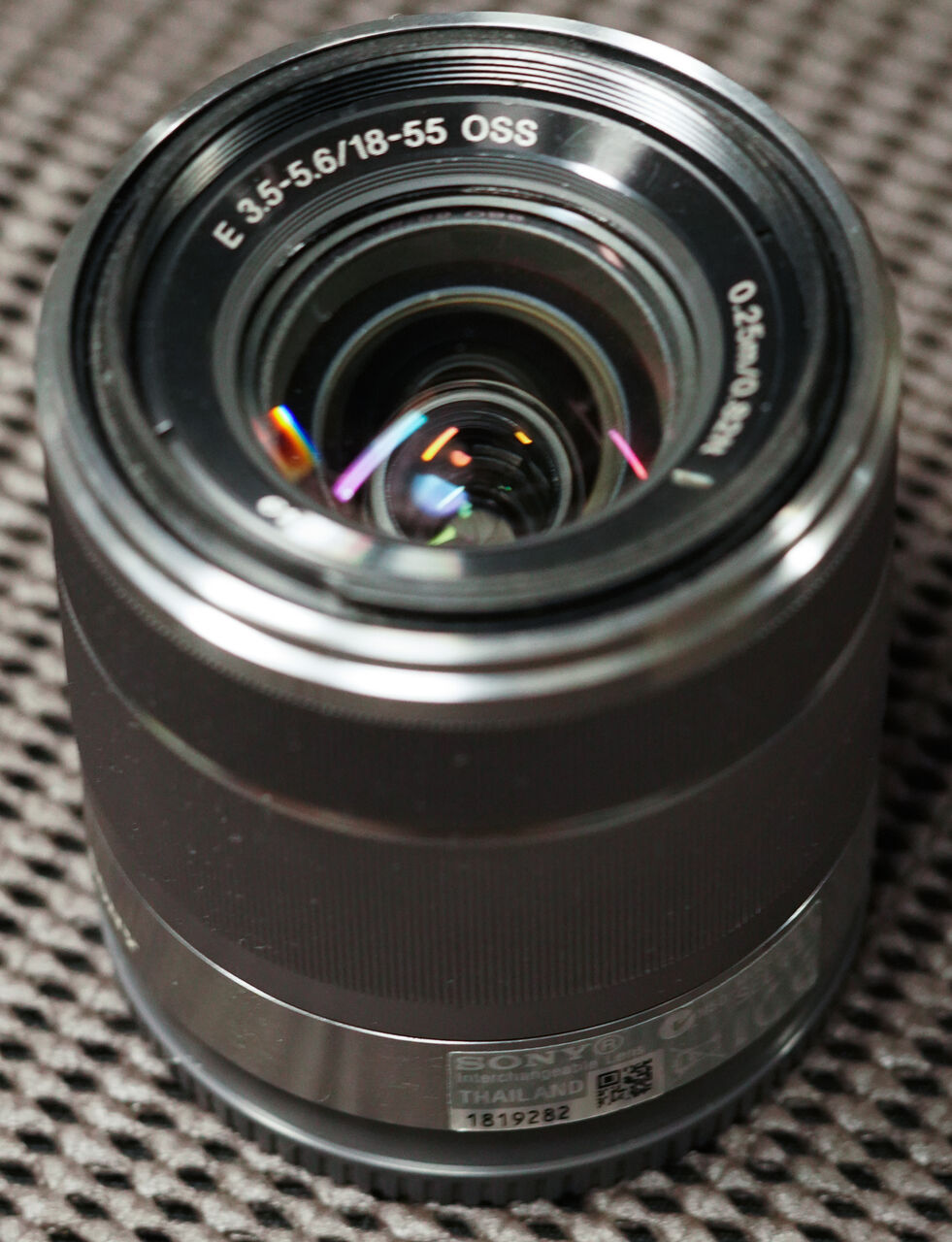 E 3.5-5.6/18-55 OSS ズームレンズ E18-55mm F3.5-5.6 OSS | デジタル一眼カメラα（アルファ） | ソニー