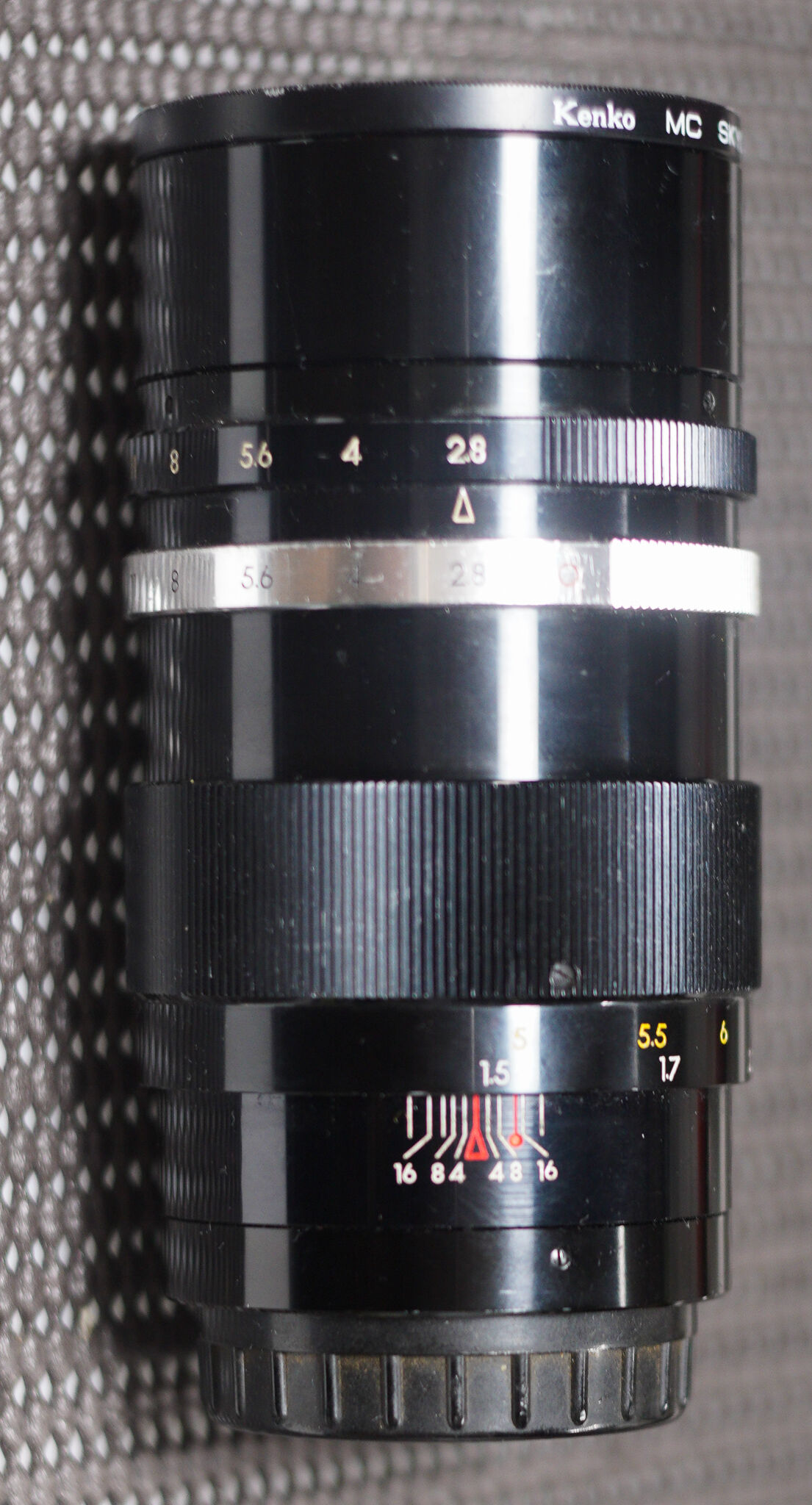 Yashinon DX 135/2.8 - black