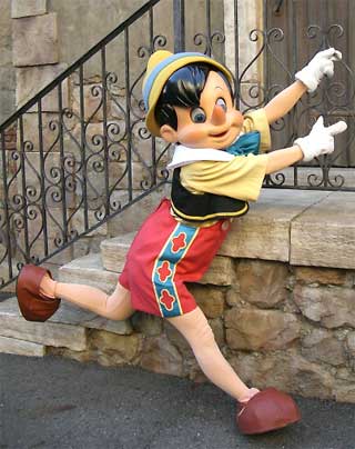 ディズニー ピノキオ ポーズ ディズニーの楽しい情報ブログ