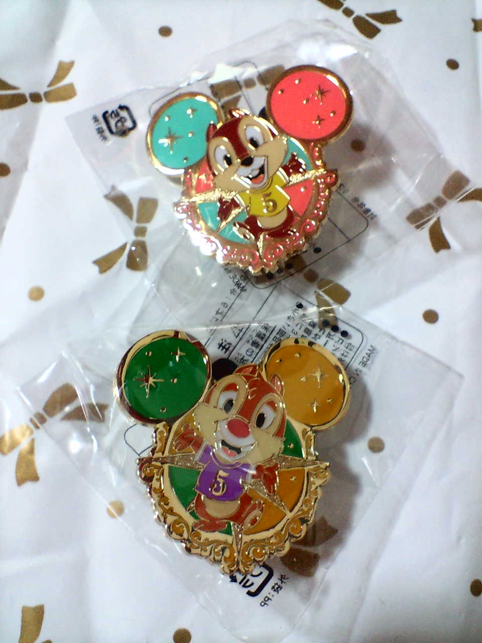 ディズニーシー ５周年 ピンバッチ ディズニーの楽しい情報ブログ