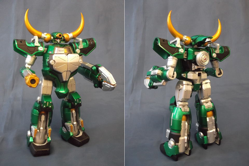 【貴重3品】ジェノサイダー&マグナギガ&ゾルダ　仮面ライダー龍騎 フィギュアーツ Amazon.co.jp: S.H.フィギュアーツ 仮面ライダー龍騎 マグナギガ