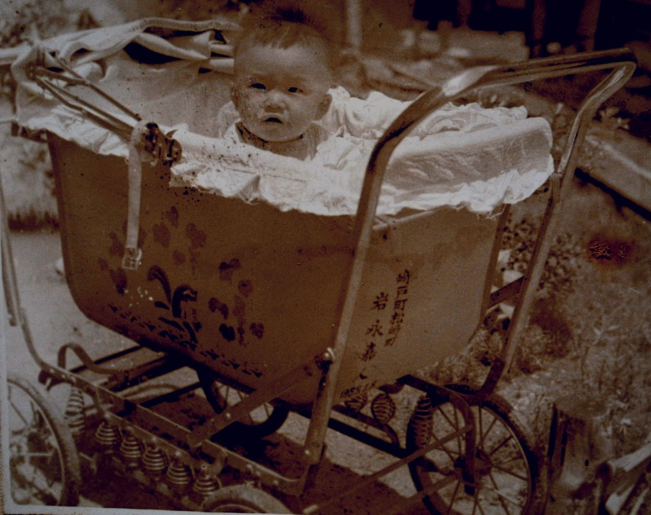 昔の乳母車 乳母車 レトロ 昭和 ベビーカー 台車 移動 アンティーク