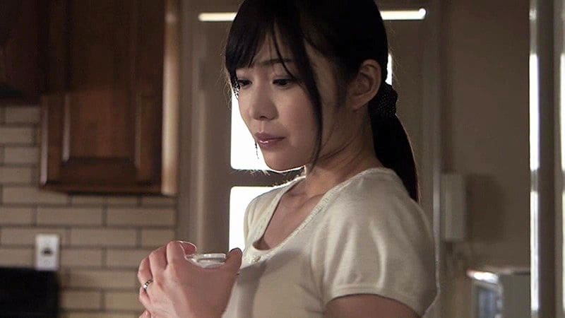 NTR「そこ舐められたら…!」絶倫老人のねっとり執拗な責めに美人妻が身体をくねらせ快楽に溺れる不倫セックス!|碧しの NTR「そこ舐められたら…!」絶倫老人のねっとり執拗な責めに美人妻が身体をくねらせ快楽に溺れる不倫セックス!|碧しの