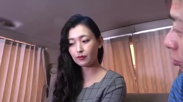 〔人妻ナンパ〕パンストを脱ぎ真っ赤なTバックを披露する四十路前の美魔女は他人棒で浮気する淫乱ビッチ妻|並木塔子 〔人妻ナンパ〕パンストを脱ぎ真っ赤なTバックを披露する四十路前の美魔女は他人棒で浮気する淫乱ビッチ妻|並木塔子