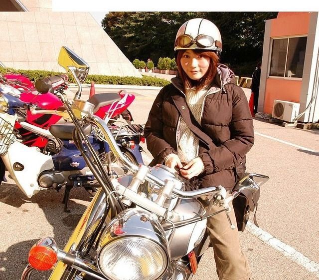 カッコ良すぎ 意外にもバイク乗りの美人芸能人ランキング H Dream