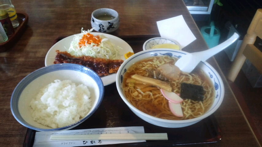 カツ・ラーメンセット