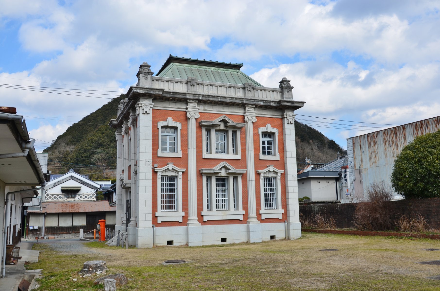 岡山県美作市林野（続き） 美作市歴史民俗資料館（旧妹尾銀行林野支店） 町並み散策と近代建築