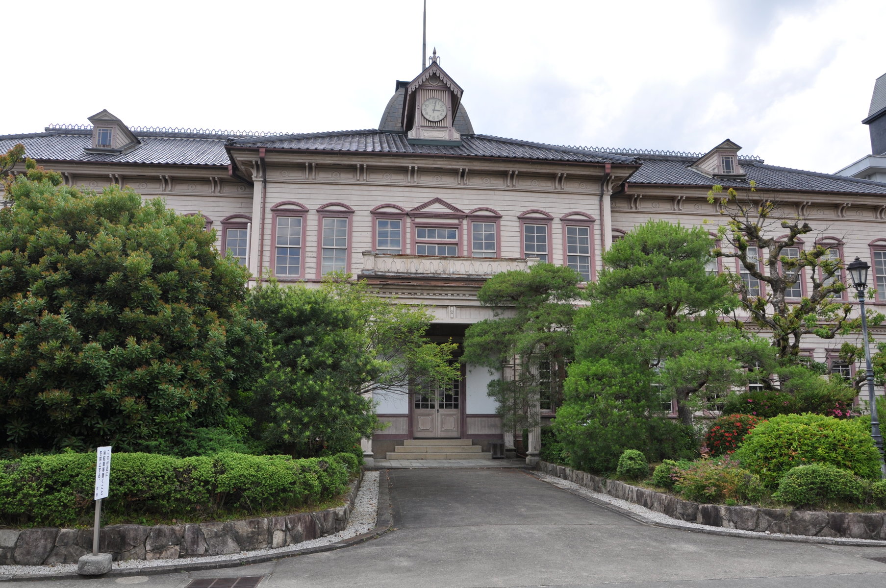 岡山県津山市 再々訪 続き 津山高校旧本館 町並み散策と近代建築 岡山県津山市 再々訪 続き 津山高校旧本館 町並み散策と近代建築