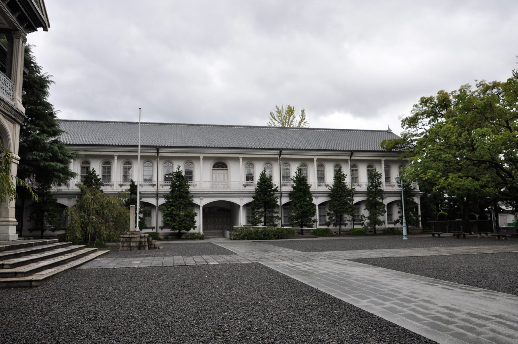 京都市 続き 龍谷大学大宮学舎 その２ 町並み散策と近代建築