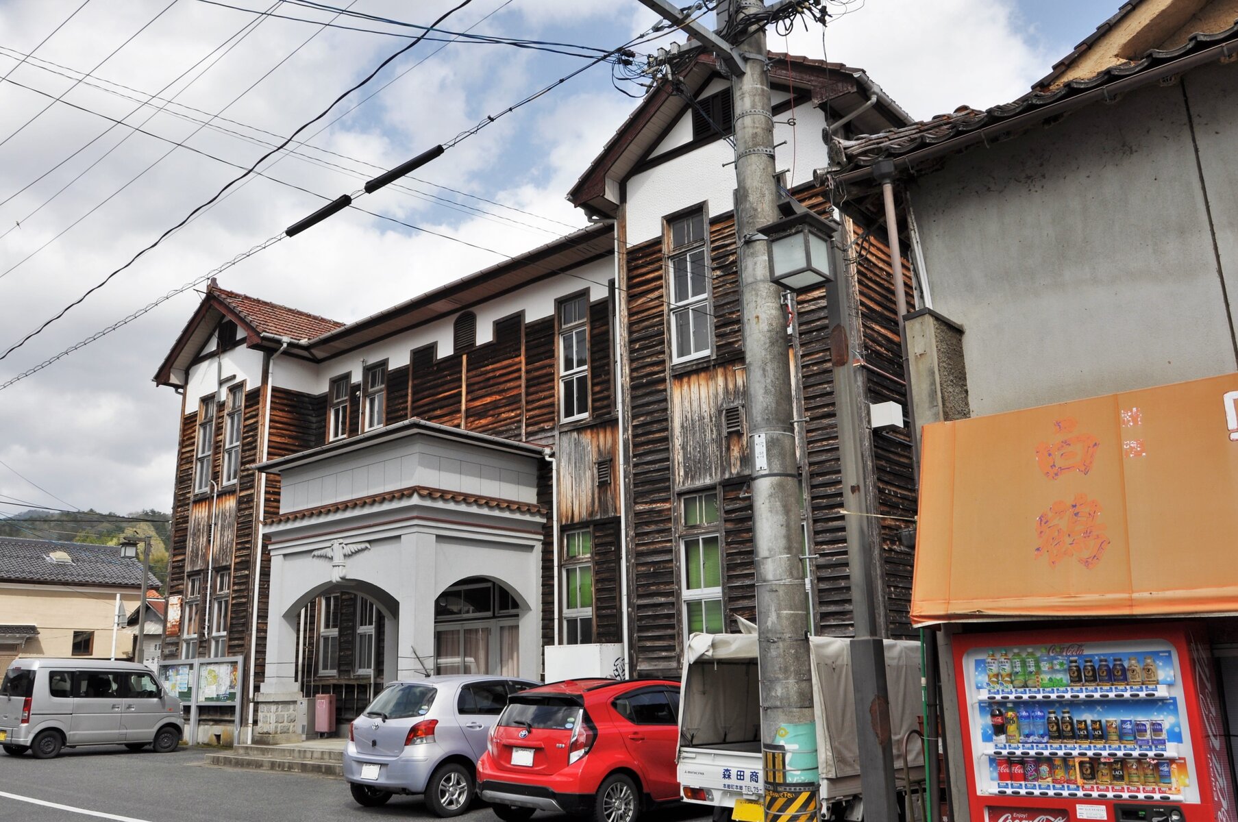 山口県岩国市本郷町 旧本郷村役場 : 町並み散策と近代建築