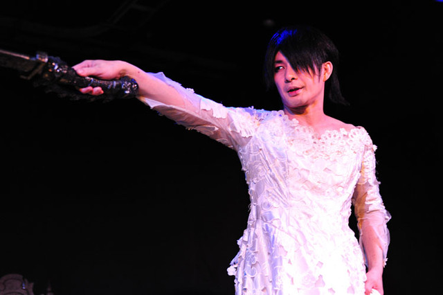 迷宮での拷問 アーティシャフト初日 東京ディスティニーランド１２時間連続公演 後編 日刊 兵頭喜貴