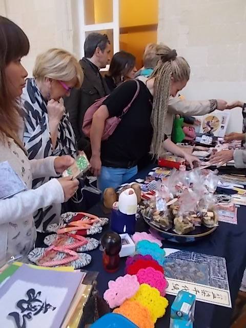 sale stand