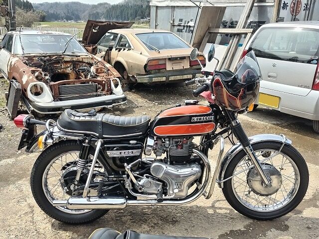 春*巻様 ノートンカウル　SR エストレヤ　英車 4/19 W1SA初乗り…エストレヤと道の駅瀬女にて赤のW1S～旧車の