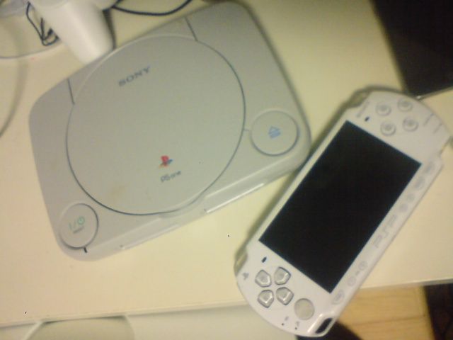 お弁当箱みたいなゲーム機psone Hyper Drive 3 お弁当箱みたいなゲーム機psone Hyper Drive 3
