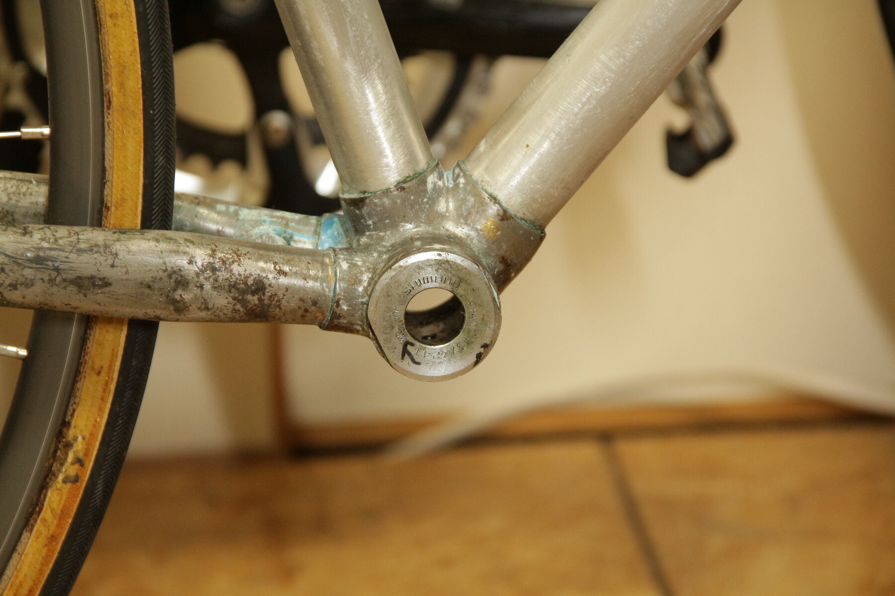 とりあえず組んでみる ブリヂストン レイダックを組む ② : 陽気に