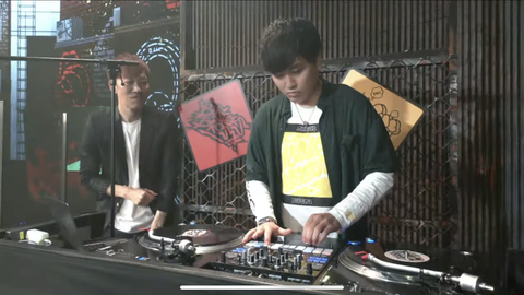 DD844112-5E1F-4E88-A63B-39387D7AB0C6