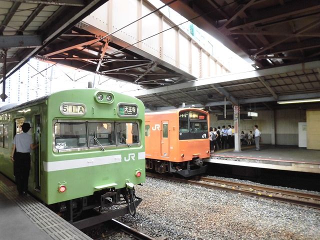 大阪環状線京橋駅 朝の通勤ラッシュに行き交う電車たち ひゅーまんにぶろぐ