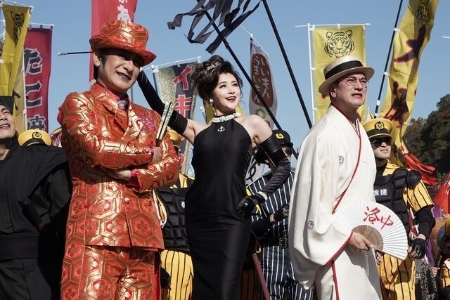 「翔んで埼玉」続編で再び注目のニュース！新たな情報量に驚愕、公開された10枚の場面写真とは？