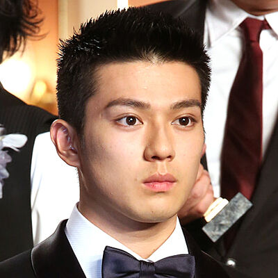 ブーイング続出 新田真剣佑 王様のブランチ で 態度悪すぎ と批判 引くわ エンタメ速報 ブーイング続出 新田真剣佑 王様のブランチ で 態度悪すぎ と批判 引くわ エンタメ速報