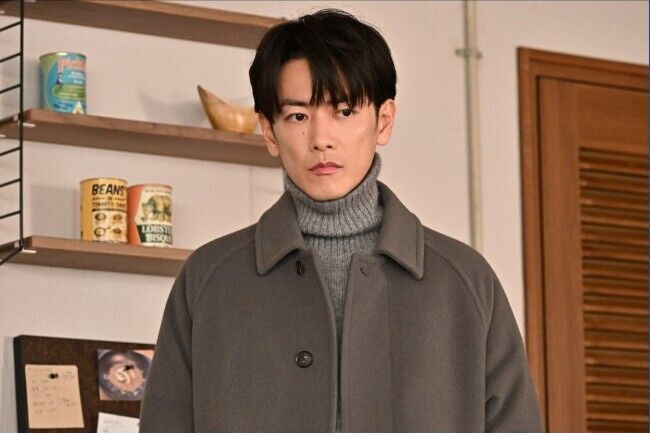 「100万回 言えばよかった」直木”、回想シーンでのバックハグに視聴者キュン♡