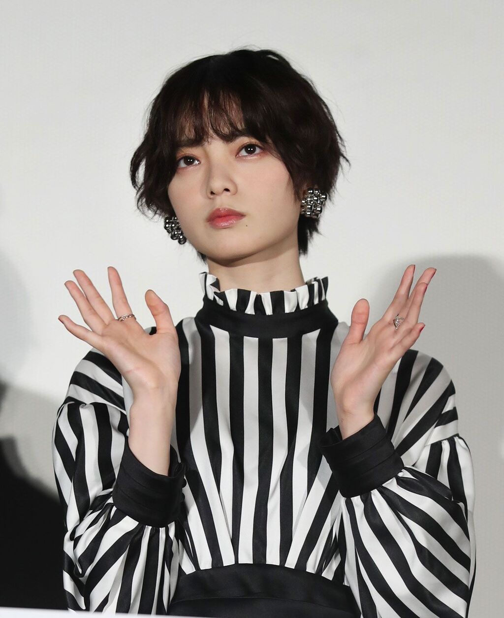 〜スタッフから怒りの声〜平手友梨奈が佐藤健とのW 主演映画を“ドタキャン”製作中断って本当⁈