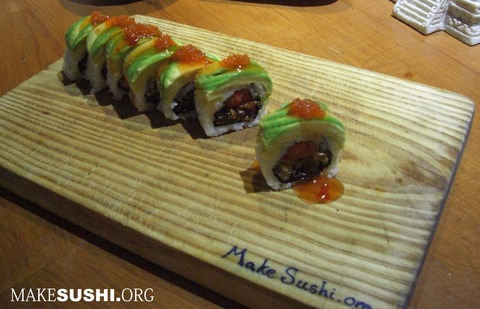 salmon-skin-sushi-roll-full-view
