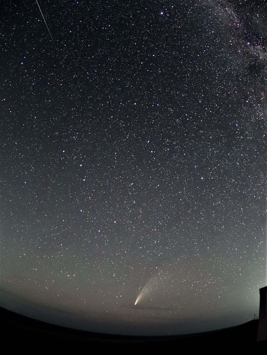 やっと晴れたか 夏 ついにネオワイズ彗星を見た しない させない させられない