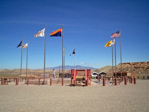 Four_Corners_Monument_(1)