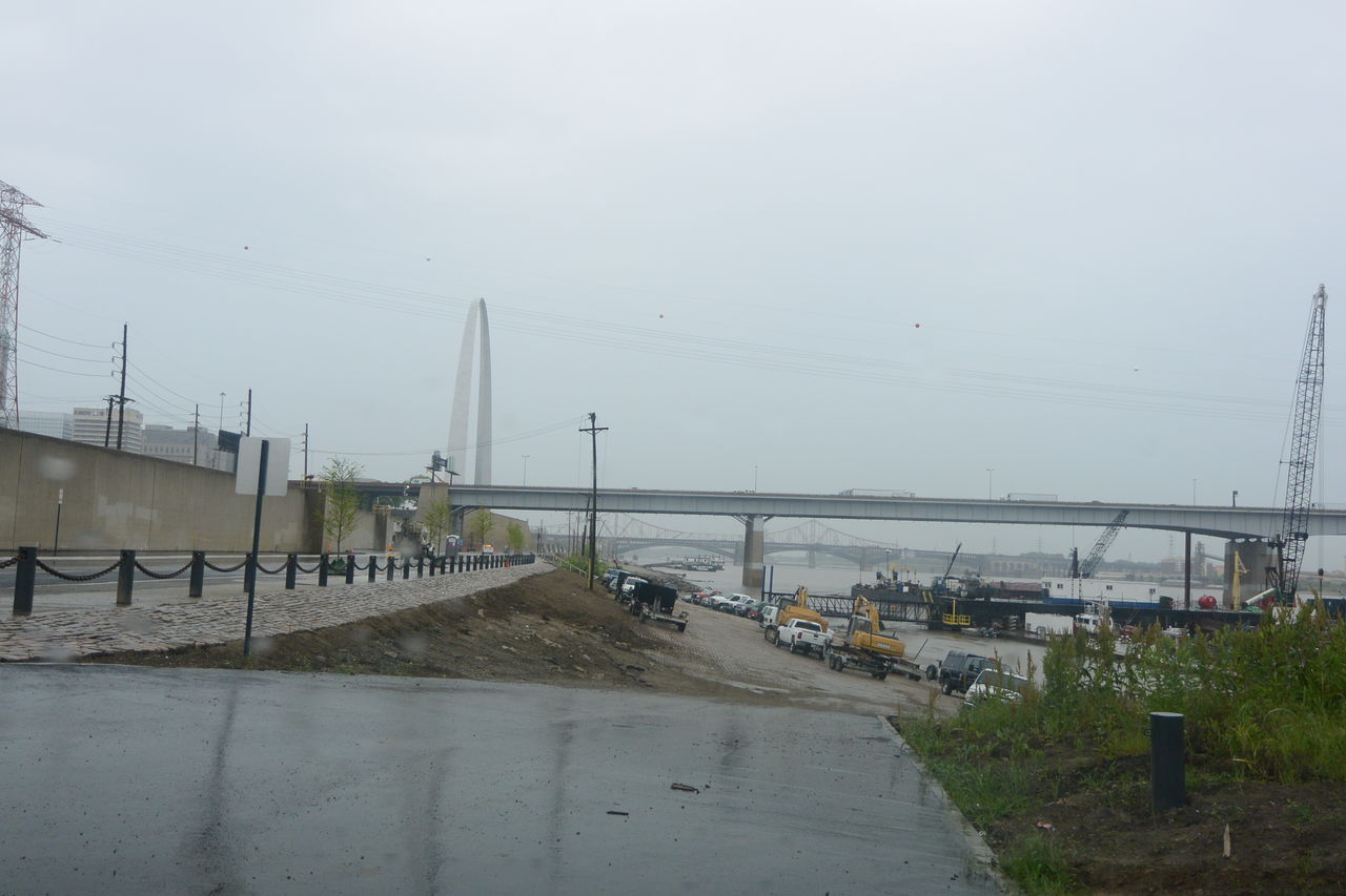 15春アメリカ旅行記 セントルイスへ しない させない させられない