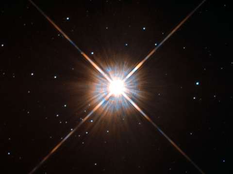 New_shot_of_Proxima_Centauri,_our_nearest_neighbour