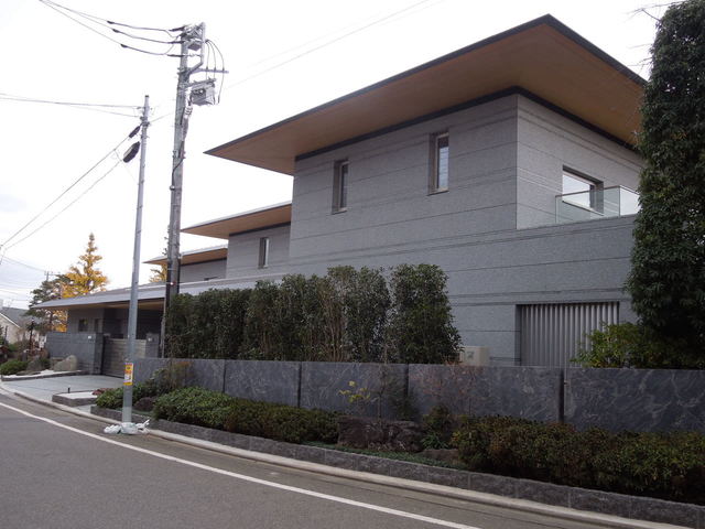 田園調布で50億の豪邸が完成した模様 田園調布で50億の豪邸が完成した模様
