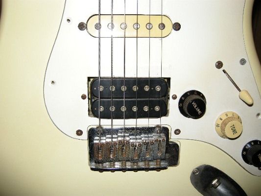 押入れギター Fender STM-550 でレーザービームを弾いてみた
