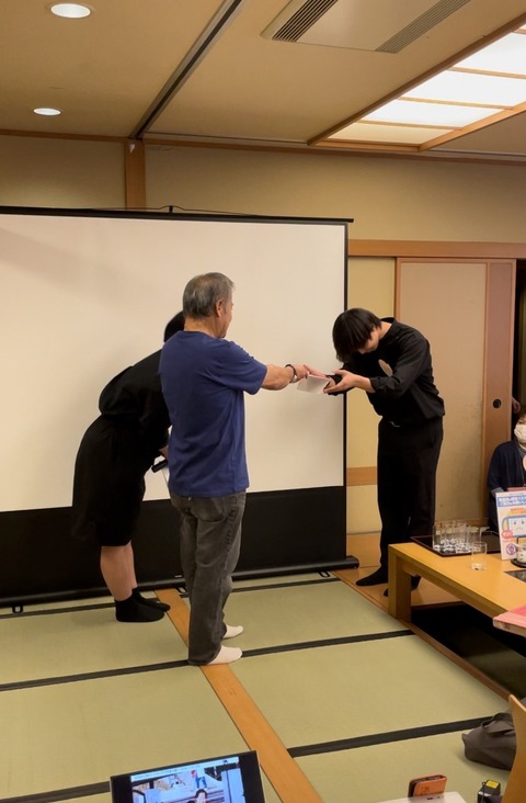 2022あいの会1127かなちか偲ぶ会_002