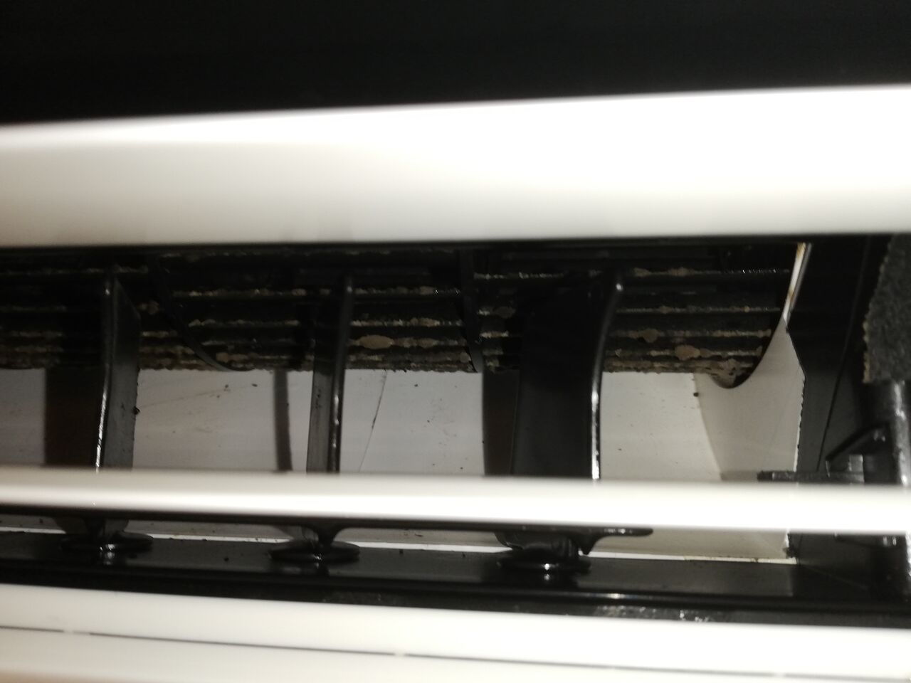 閲覧注意 レイエアコンが大変なことに おそうじ本舗でエアコンカビクリーニング I Smart Looking House 一条工務店で個性派住宅