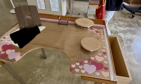 前腕支持具など学習環境