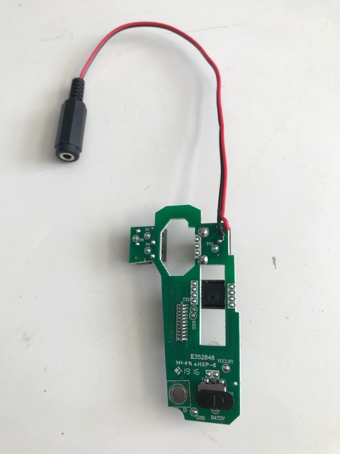 ハンダ付けが完了した基盤