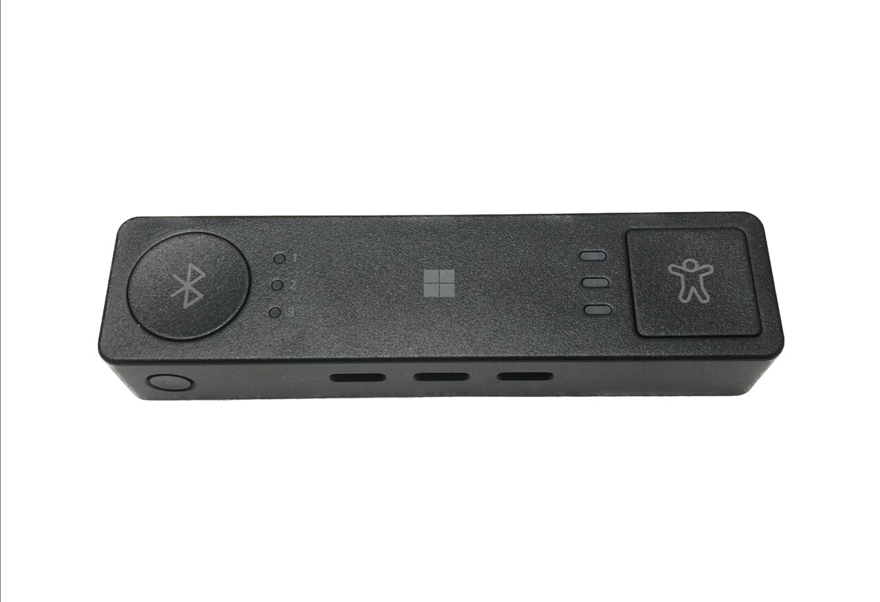 Microsoft Adaptive HubをiPadのスイッチコントロール用