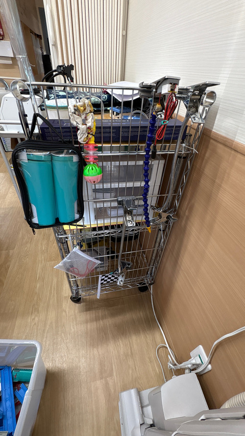 e-AT機器の収納棚2