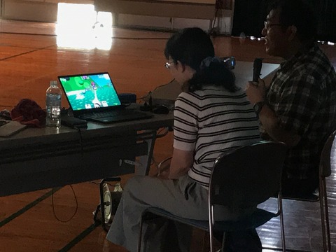 伊藤さんの講演でEyeMoT 3Dを試す参加者