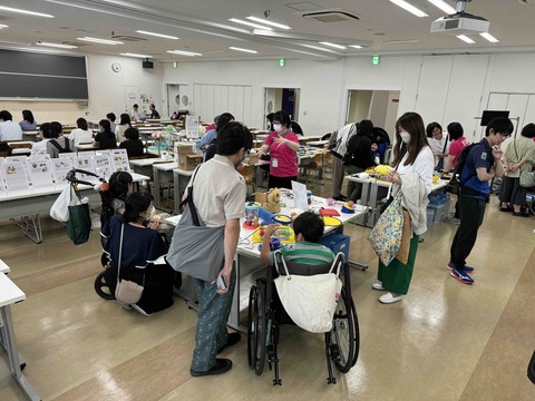 オモチャ遊びの体験ブース