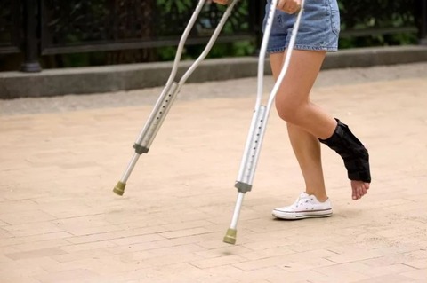how-to-choose-fit--use-the-best-crutches-for-you_2