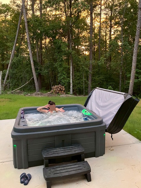 LINE_ALBUM_Hot Springs_250809_1