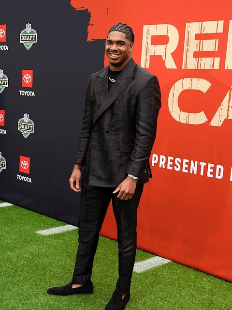 01jsncpn0xxfmxnnhbj9