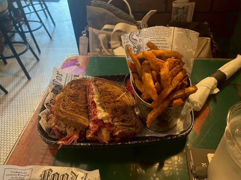 LINE_ALBUM_Hot Springs_250810_6